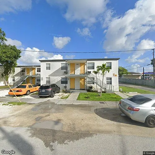 725 NW 100th St #C Photo 1