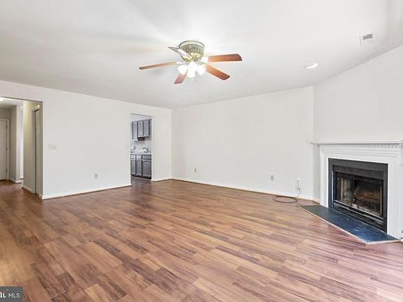 5th image of 10705 Greta Lynn Ct #1-3