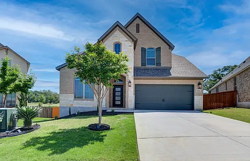 1222 Cadogan Squire Photo 1