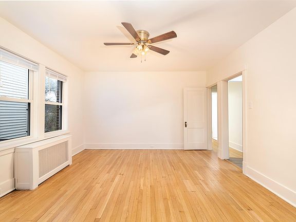Dining room as viewed straight-on. The kitchen is to the right.