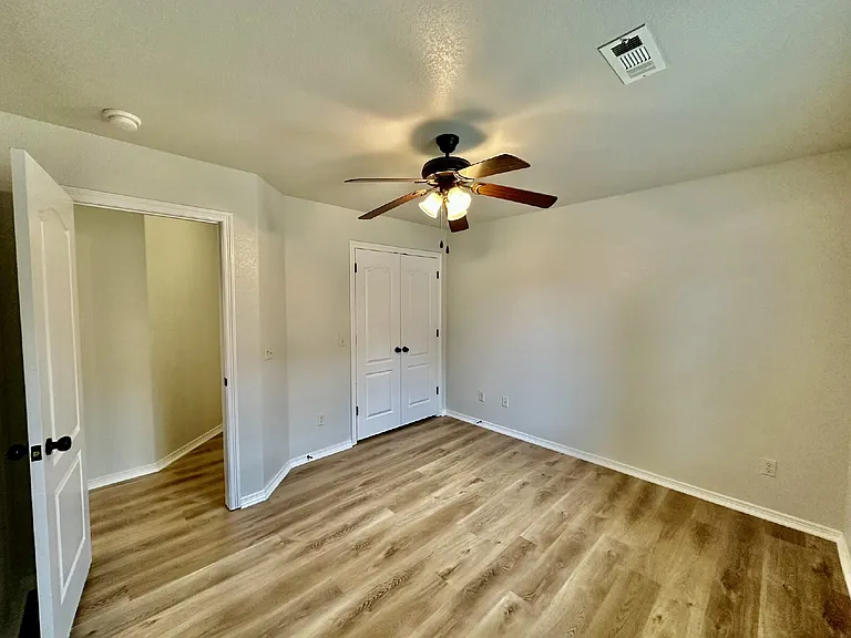 441 Sorrento Dr — Photo 22