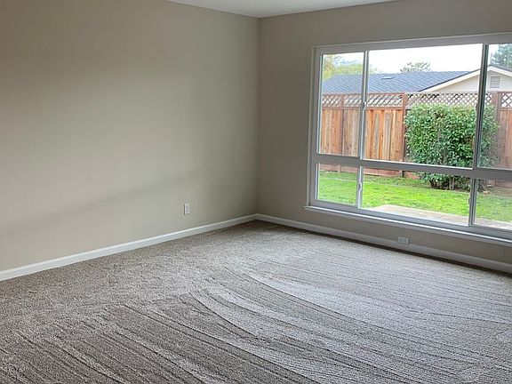 5th image of 5004 Selinda Ln