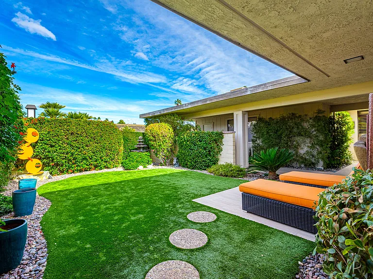 1 Briarcliff Ct — Photo 18