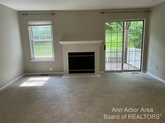 4299 Pine Ridge Ct — Photo 5