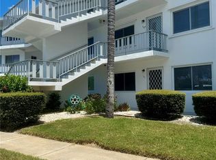 11201 80th Ave APT 101, Seminole, FL 33772
