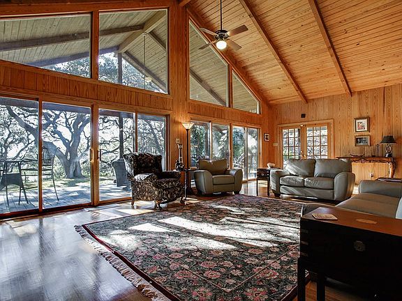 4th image of 6815 Oakridge Dr