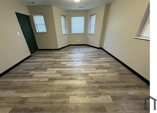 456 W Normal Pkwy — Photo 8