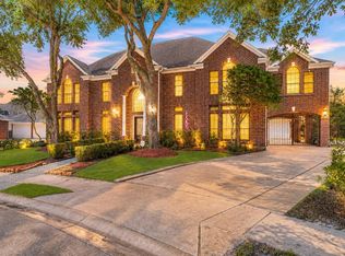 16 Fosters Ct, Sugar Land, TX 77479