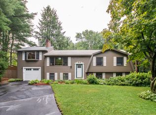 5 Longmeadow Rd, Medfield, MA 02052