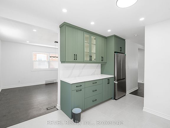 5th image of 4830 4th Ave