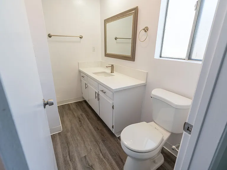 18407 Dearborn Street — Photo 81