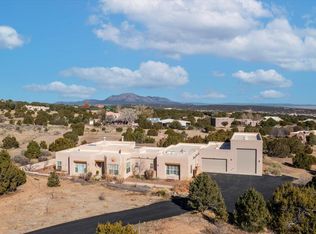 26 Lauren Taylor Ct, Tijeras, NM 87059