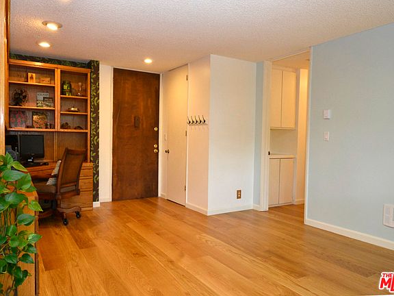 3rd image of 5950 Canterbury Dr APT C204