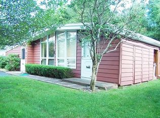 16 The Curve Rd, Rock Hill, NY 12775