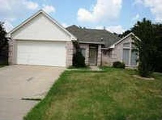 844 Magnolia Ct, Hurst, TX 76053