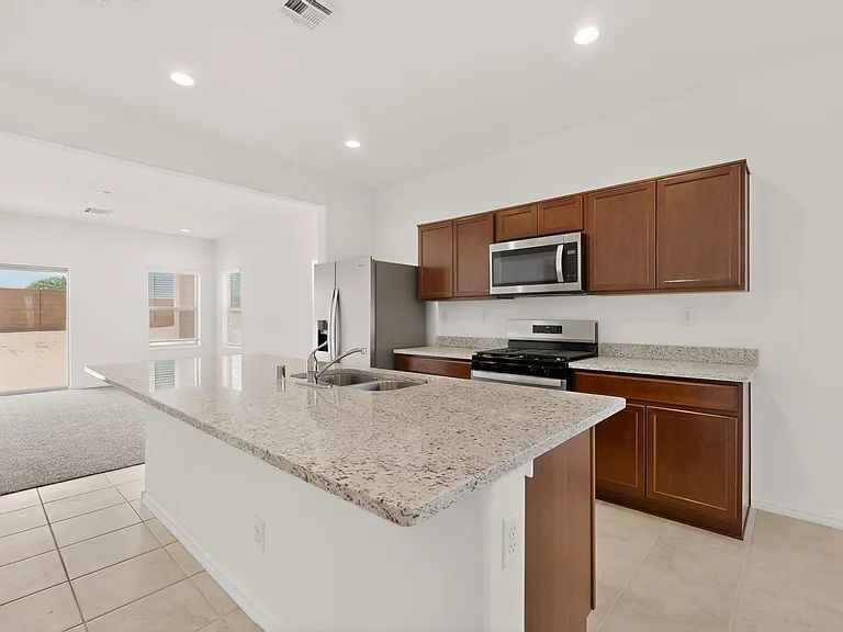 308 Prism Ave SW — Photo 12