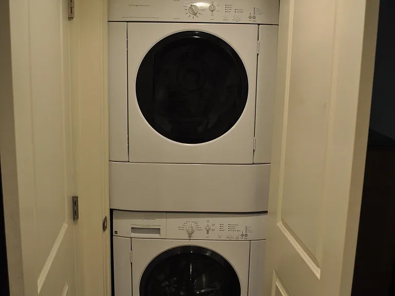 112 Highland Pl #1 — Photo 9