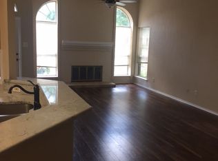 353 Arbor Ct, Euless, TX 76039