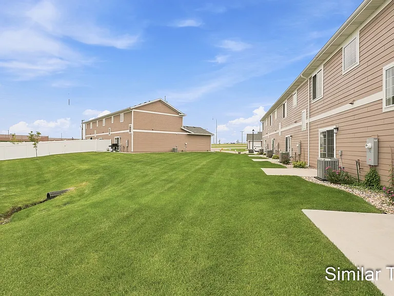 1263 N Marion Rd #3 — Photo 4