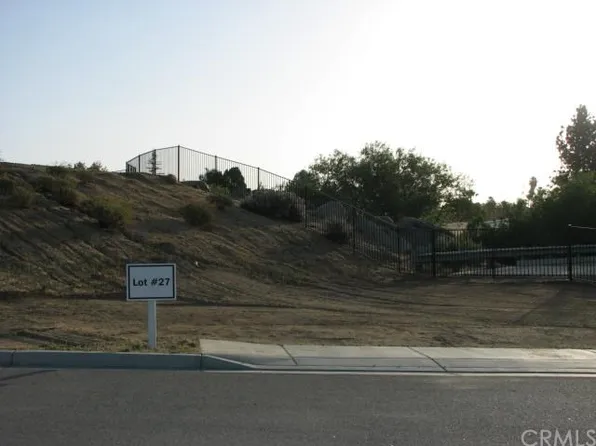 14392 Merlot Ct, Riverside, CA 92508