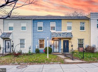 756 18th St NE, Washington, DC 20002
