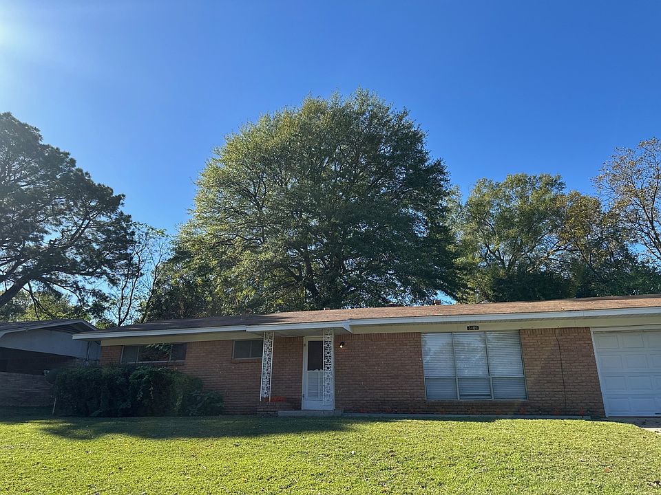 1st image of 3409 Robinhood Ln