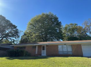 3409 Robinhood Ln, Texarkana, TX 75501