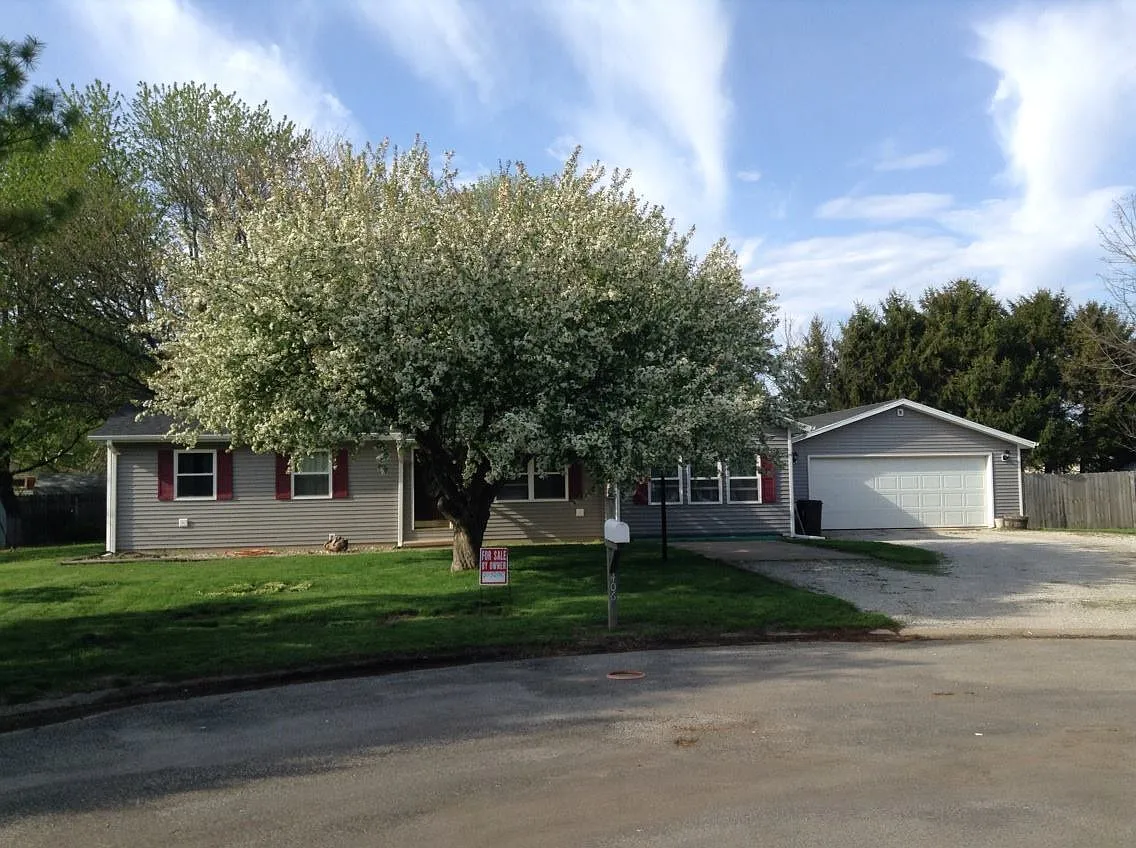 406 Park Cir photo 1