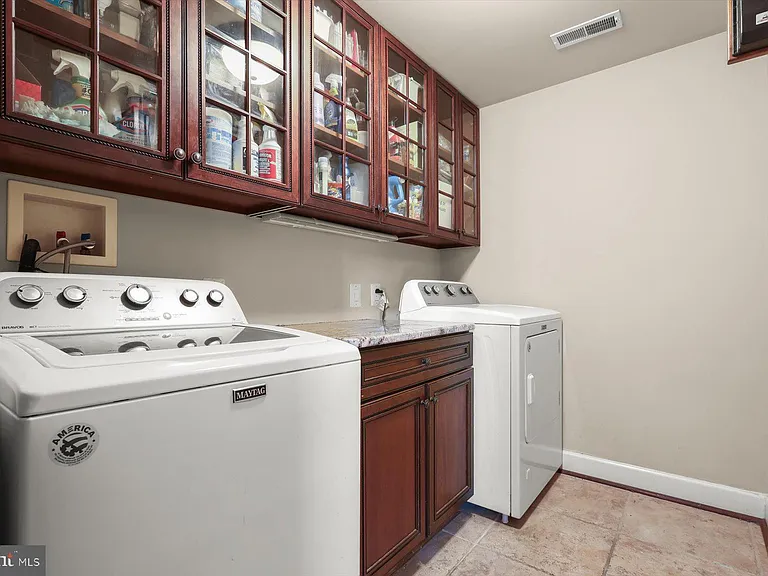 921 Valencia Ct #120 — Photo 64