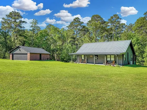 153 Maple Ln, Brookeland, TX 75931