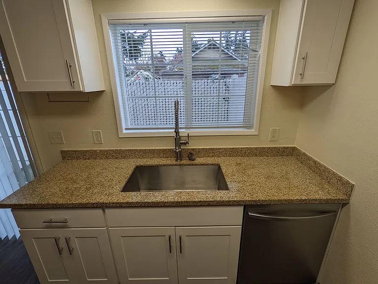 7833-7875 SE Johnson Creek Blvd — Photo 14