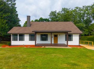 3 Georgia Rd, Franklin, NC 28734