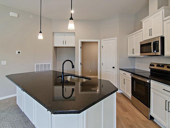 4th image of 527 Tradition Rdg #81304