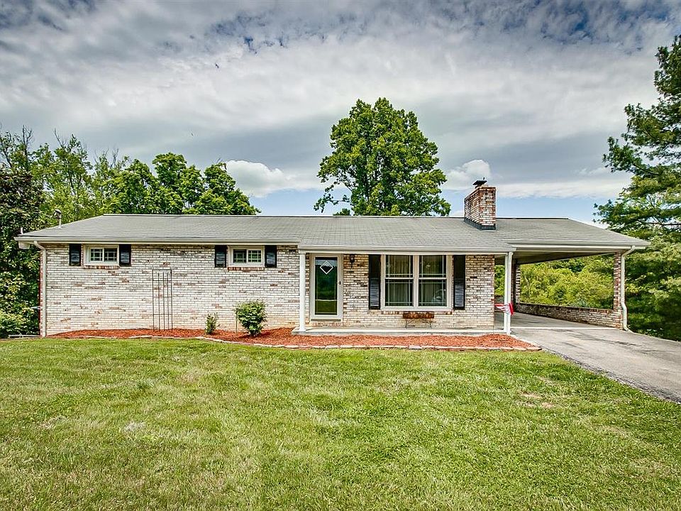 1st image of 646 Blakley Dr