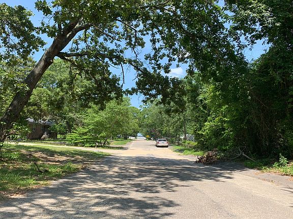 4th image of 7211 N Lake Marion Cir