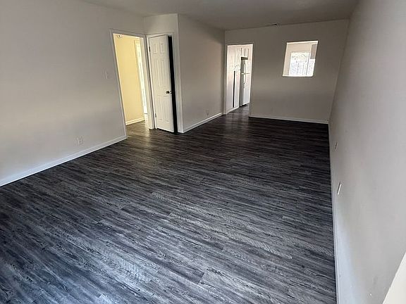 5th image of 10704 Topperwein Dr #A