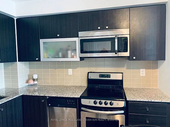 5th image of 275 Yorkland Rd #1812