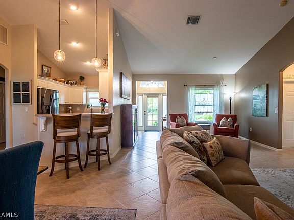 4th image of 2658 SW 31st Ln