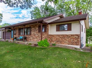 506 Monroe St, Pella, IA 50219