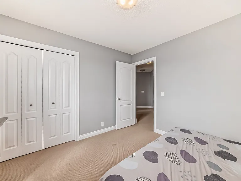 409 W Lakeview Dr — Photo 34