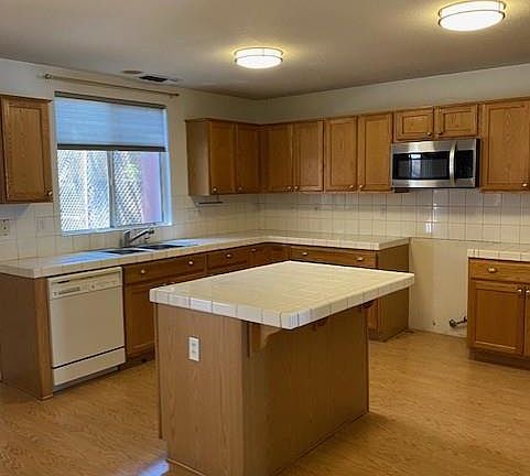 4th image of 1212 Shearwater Dr