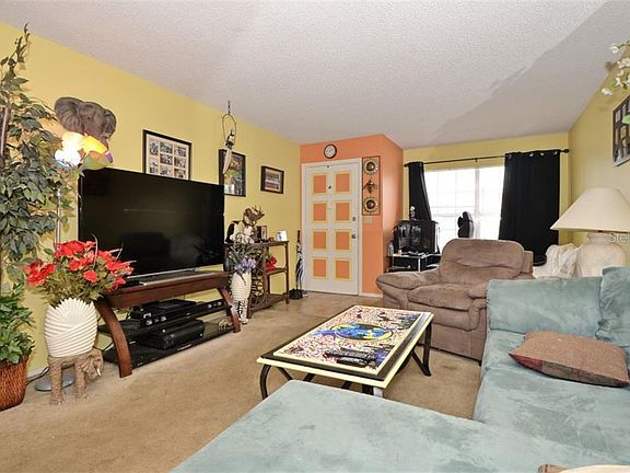 3rd image of 215 Apex Pt APT 105