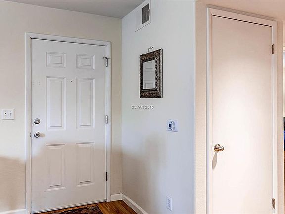 3rd image of 7912 Foxwood Pl Unit 101
