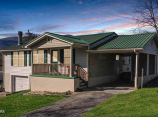 112 Cotton Ln, Caryville, TN 37714