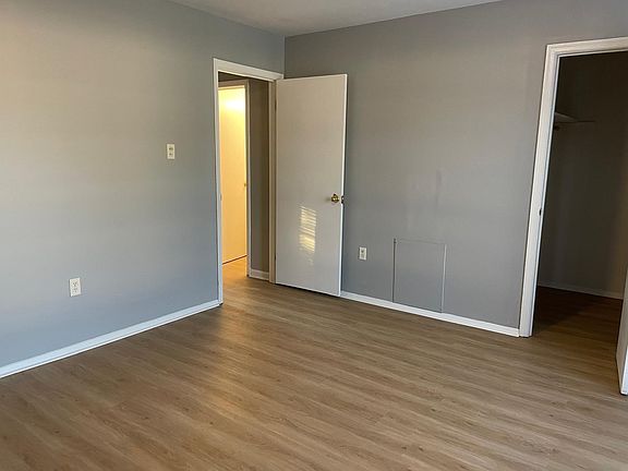 4th image of 783 Pleasant St #3