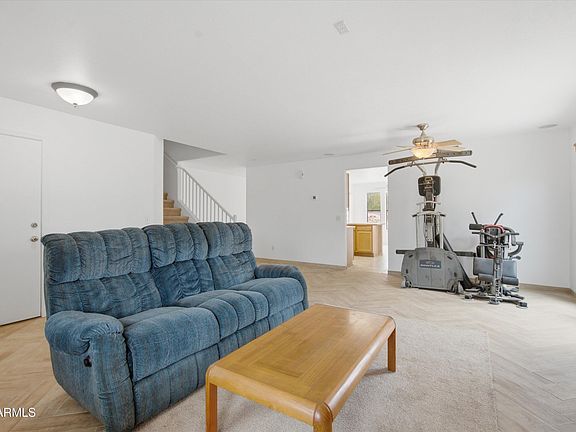 3rd image of 304 S CANFIELD --