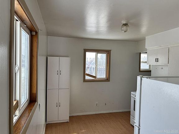 5th image of 735 N Weatherlow St