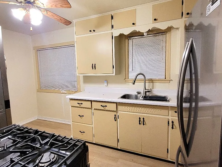 1408 Torney Ave — Photo 4