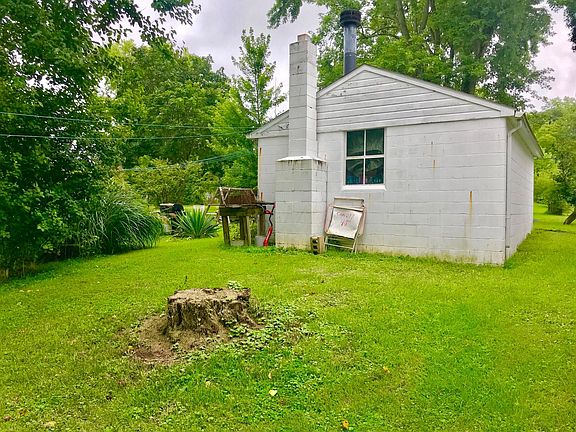 3rd image of 7783 Stahl Rd