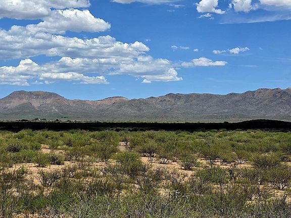 4th image of N Bruno Rd